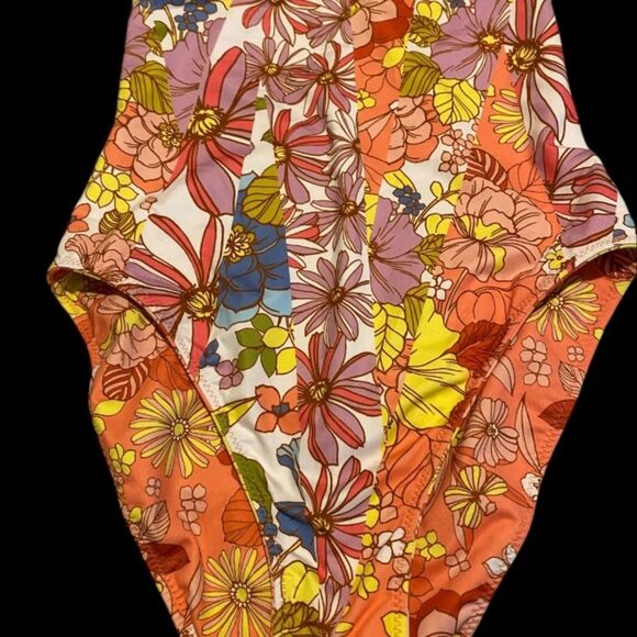 Sanctuary swimwear Reversible floral print One Piece Halter Swimsuit NWT size XS - Picture 5 of 16